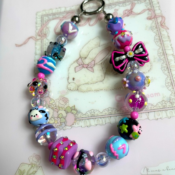 Hot Pink Black Bow Acrylic Bead Bag Charm | Handmade Rhinestone Purse Accessory - Picture 5 of 6